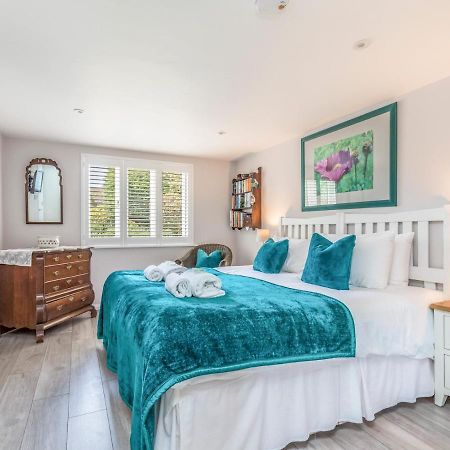 Pass The Keys Charming Apartment Attached To Thatched Cottage Chichester Extérieur photo