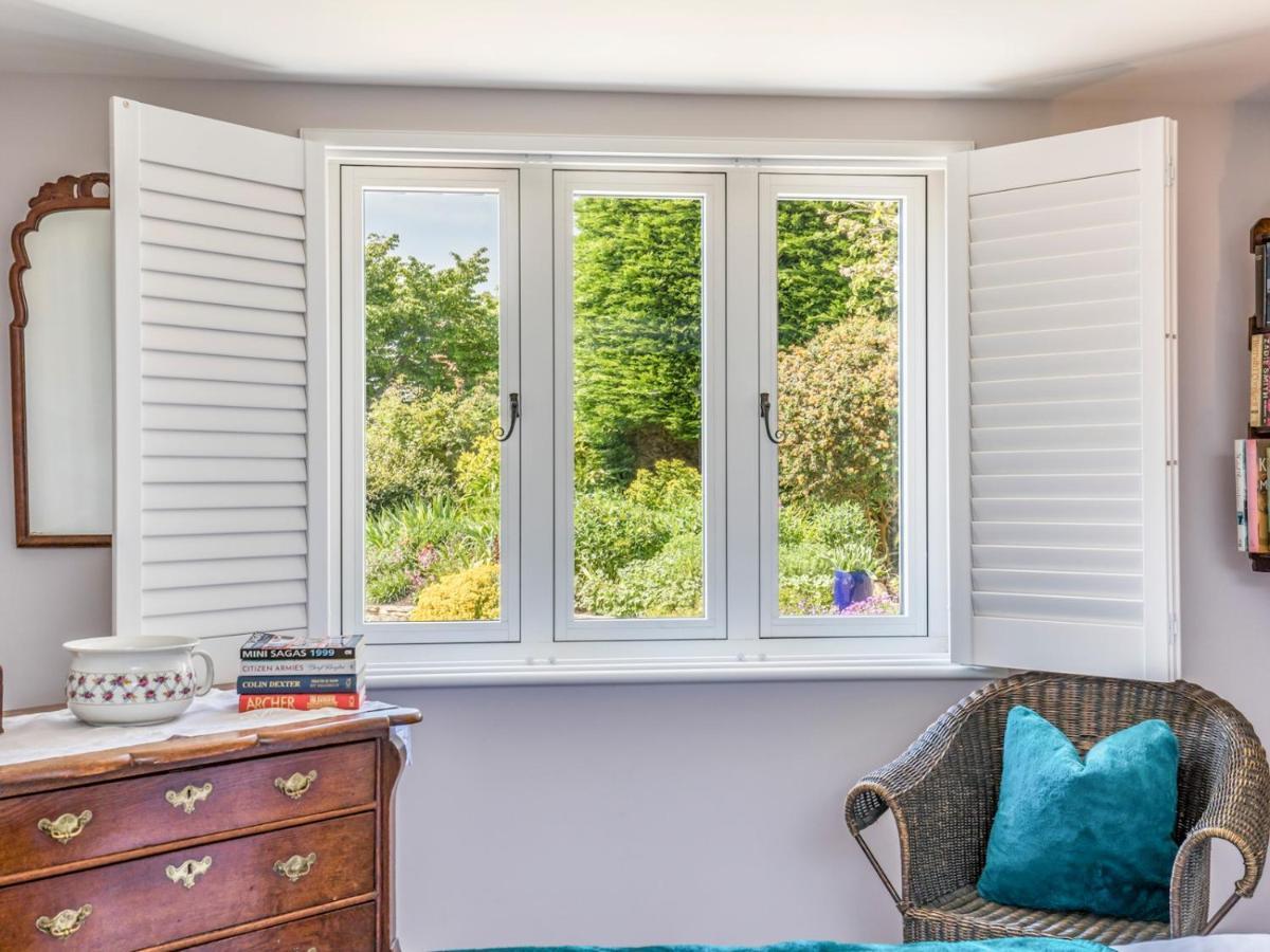 Pass The Keys Charming Apartment Attached To Thatched Cottage Chichester Extérieur photo